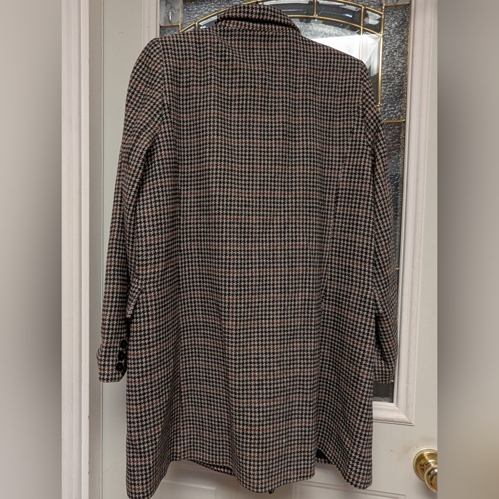 Rachel Zoe Black and White Blazer with Houndstooth Pattern - Picture 2 of 3